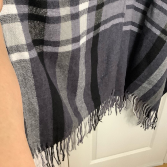 NWT New Banana Republic Women's Cashmere Blend Blanket Wrap Scarf - Picture 5 of 8